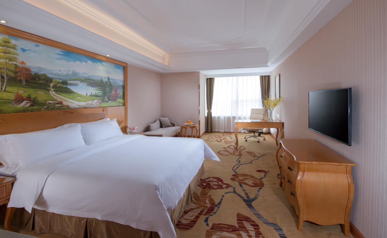 Vienna International Hotel Shanghai Songjiang Exterior photo